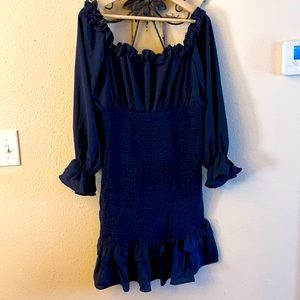 Maternity dress in very good condition. Worn once.